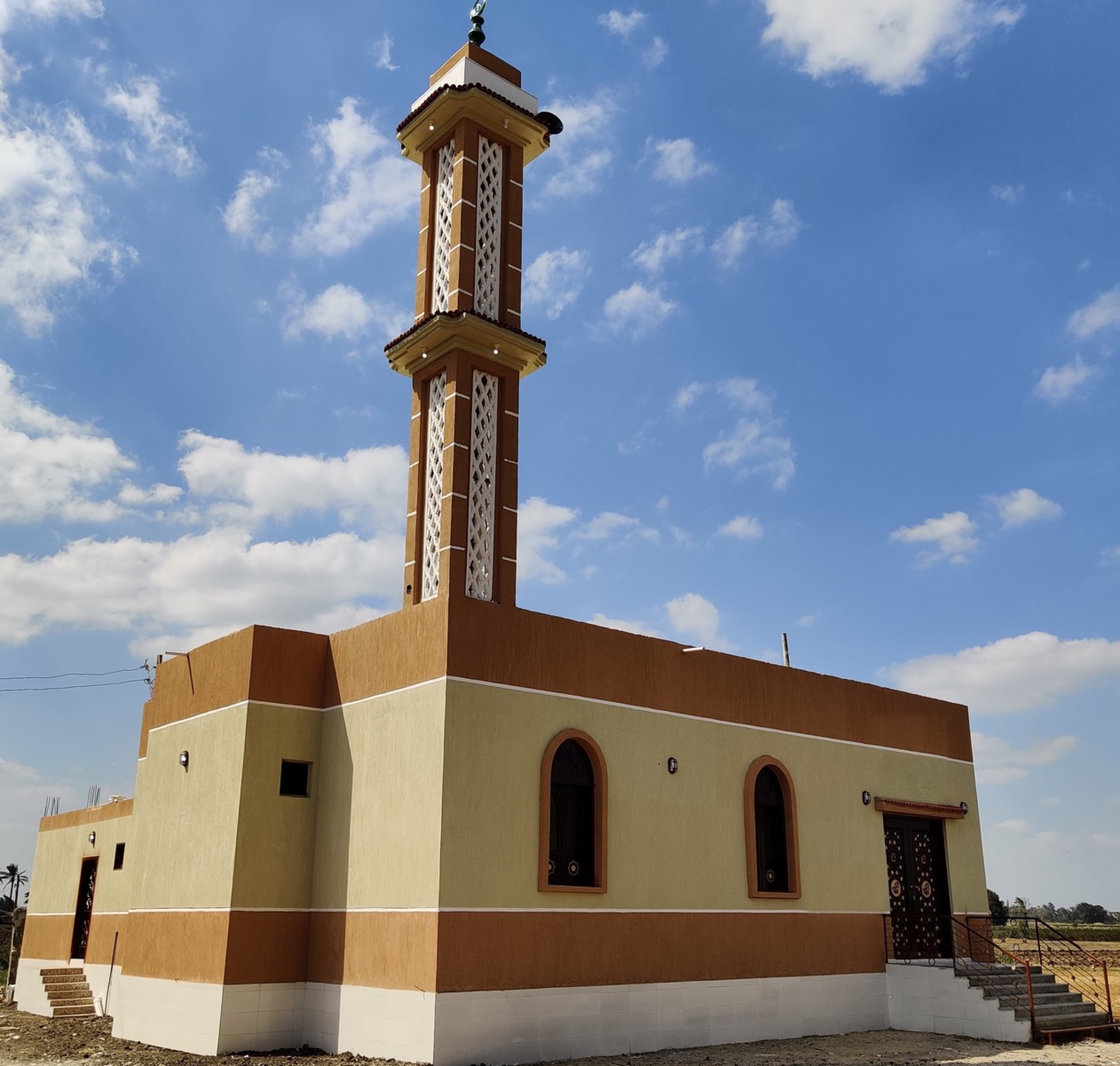مسجد 900 متر مربع
